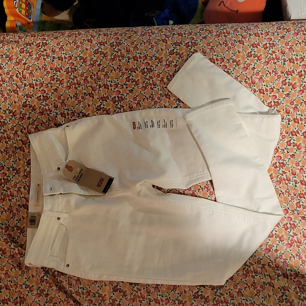 Levi jeans